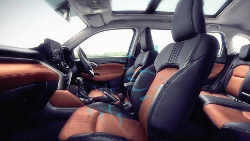 Nhờ đó, Toyota Urban Cruiser Hyryder 2022 chỉ tiêu thụ lượng xăng trung bình từ 24- 25 km/lít (khoảng 4 - 4,16 lít/100 km), thấp nhất phân khúc.