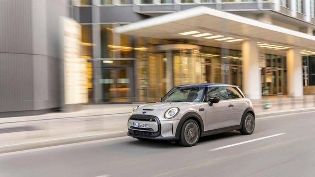 7. Mini Electric (30.750 USD)