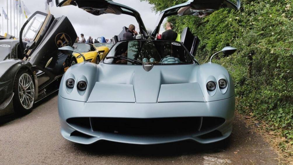 Tại sự kiện Goodwood Festival of Speed 2022, "thần gió" đắt nhất thế giới Pagani Huayra Codalunga chính thức lộ diện