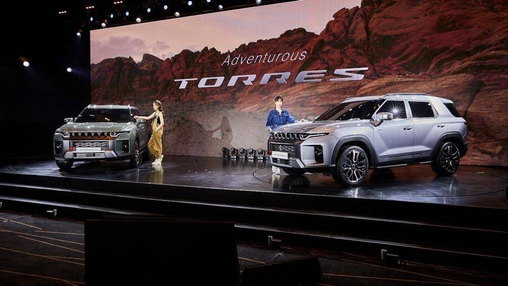 Hãng xe Hàn Quốc vừa tung ra thị trường mẫu SUV cỡ C Ssangyong Torres 2022 với 2 phiên bản T5 và T7