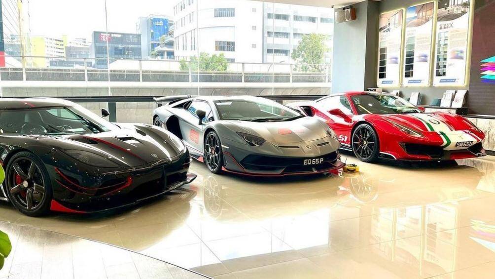Một đại gia khá bí ẩn của Singapore đã liên tục bổ sung thêm những mẫu siêu xe đình đám vào bộ sưu tập của mình