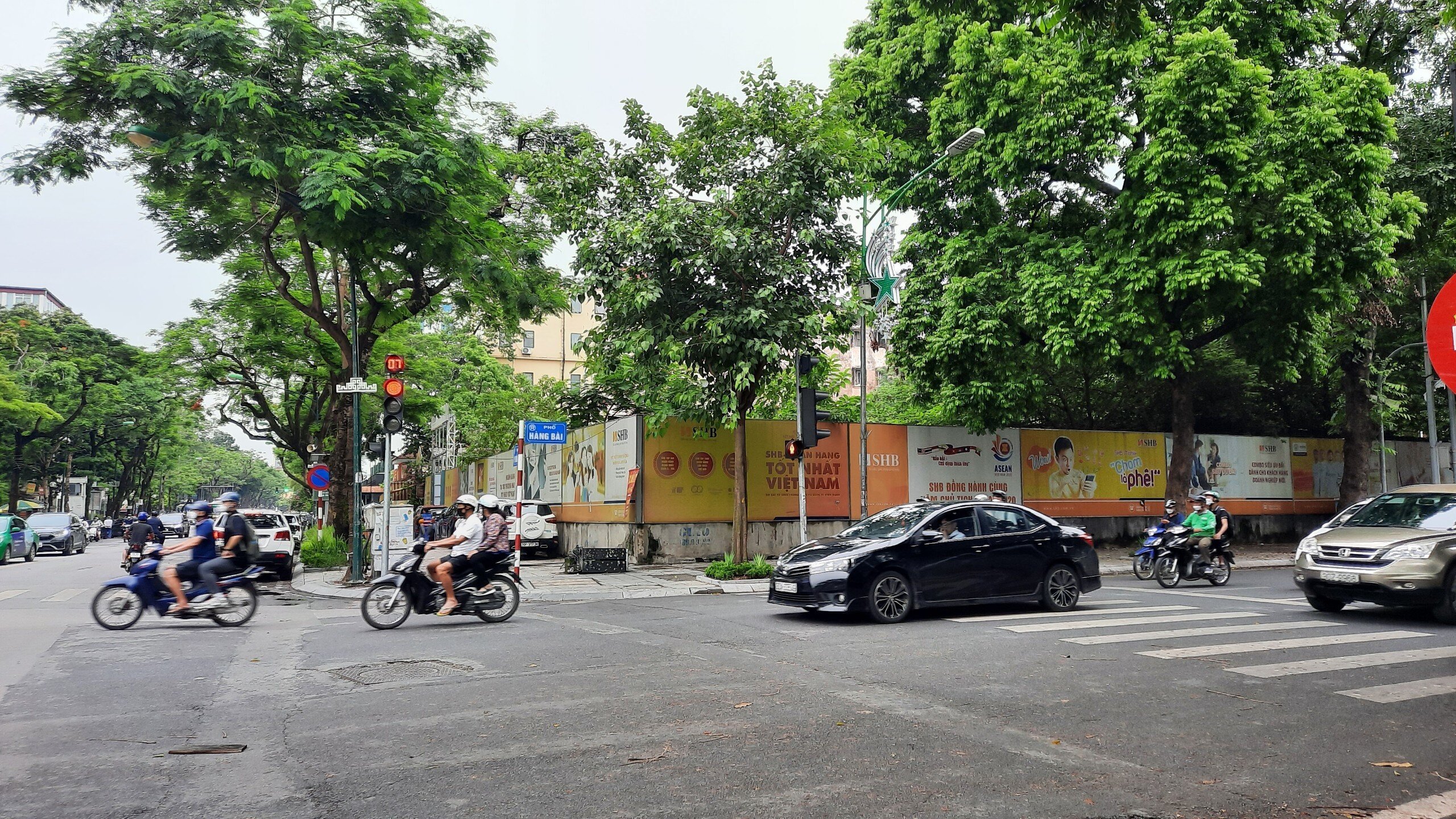 Sau khi xin ý kiến của các đơn vị có liên quan, Hà Nội dự kiến 2 phương án với khu đất này: Phương án 1: Nếu đồng ý các quy định hiện hành thì có thể xây luôn 8 tầng. 
Phương án 2: Xem xét đồ án thiết kế đô thị trên phố Lý Thường Kiệt để quyết định phương án quy hoạch cho phù hợp với thực tiễn.