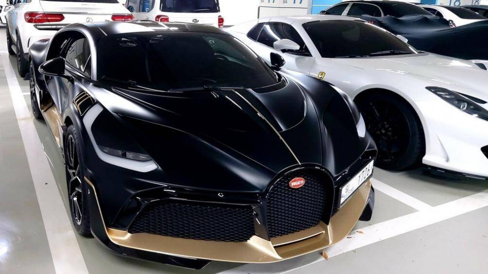 Một đại gia ở Hàn Quốc đã cho thấy mình là người có tiền và đam mê xe cỡ nào khi trở thành 1 trong 40 chủ nhân của Bugatti Divo trên toàn cầu