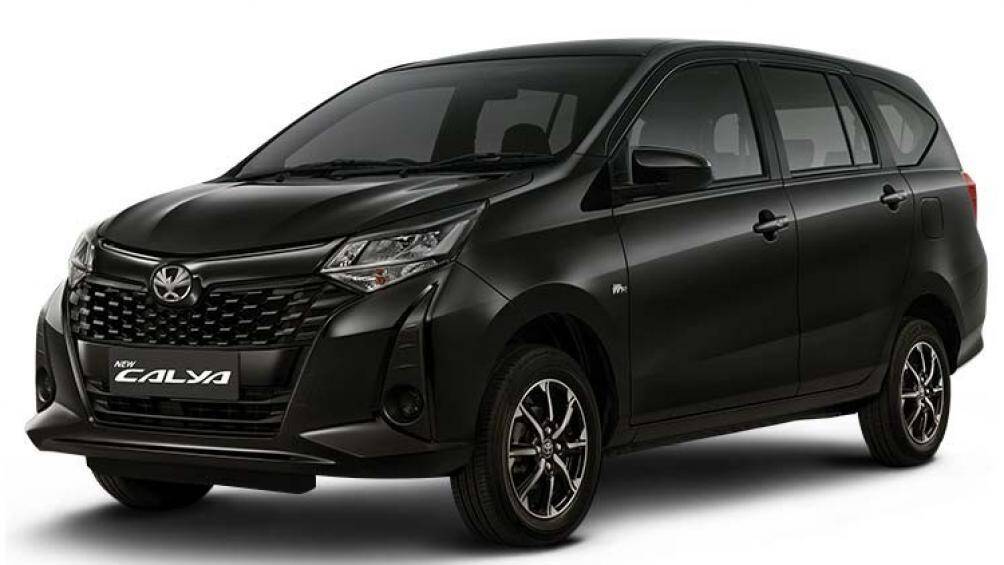 Thêm vào đó là vỏ đèn pha màu khói mới, nẹp trang trí hốc đèn sương mù trước, ăng ten hình vây cá trên nóc và bộ vành hợp kim 14 inch