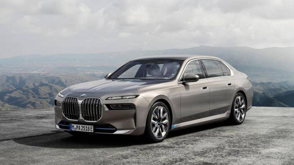 Mẫu xe điện BMW i7 chống đạn dự kiến sẽ ra mắt vào năm tới