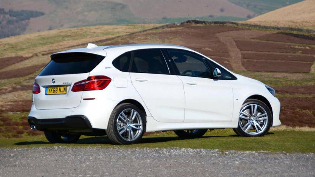 10. BMW 2-Series Active Tourer 225xe (công suất tối đa: 134 mã lực)