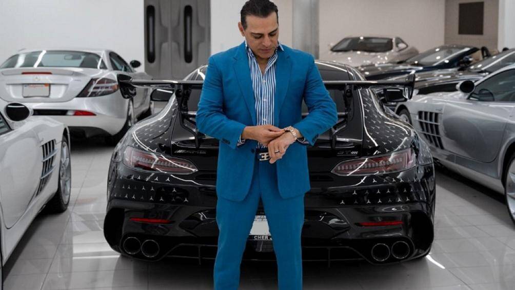 Xe được trang bị động cơ V8, Biturbo, sản sinh công suất tối đa 720 mã lực, cao hơn 143 mã lực, giá bán 2,73 triệu USD