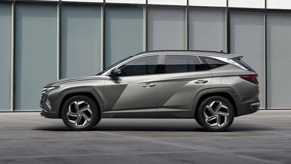 Ở lần nâng cấp này, hãng xe Hàn Quốc không thay đổi về thiết kế mà chỉ tập trung vào trang bị. Xe vẫn có 3 bản Modern, Premium và Inspiration