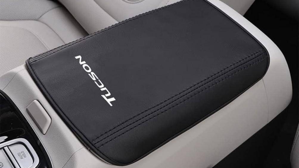 Riêng bản Inspiration cao cấp nhất sẽ có thêm kính cách âm ở hàng ghế thứ nhất và hệ thống đèn LED nội thất tiêu chuẩn