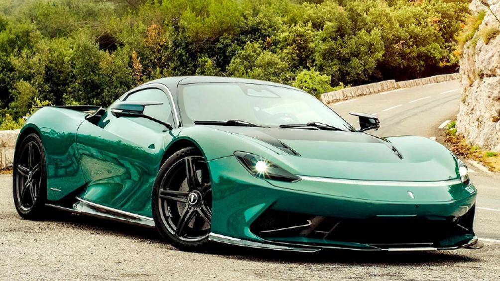 Thương hiệu xe Pininfarina vừa cho ra mắt siêu xe thuần điện Battista Hyper GT với số lượng giới hạn chỉ 150 chiếc trên thế giới
