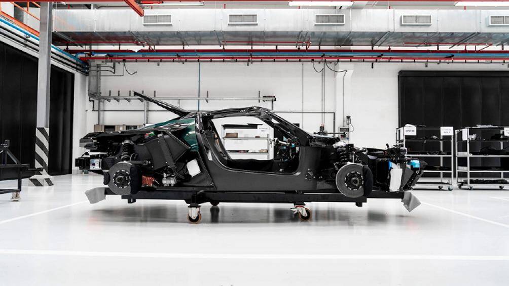 Trải nghiệm giữa khách hàng và các nhà thiết kế của Automobili Pininfarina mang đến 128 triệu cấu hình cho màu sắc và chất liệu của GT