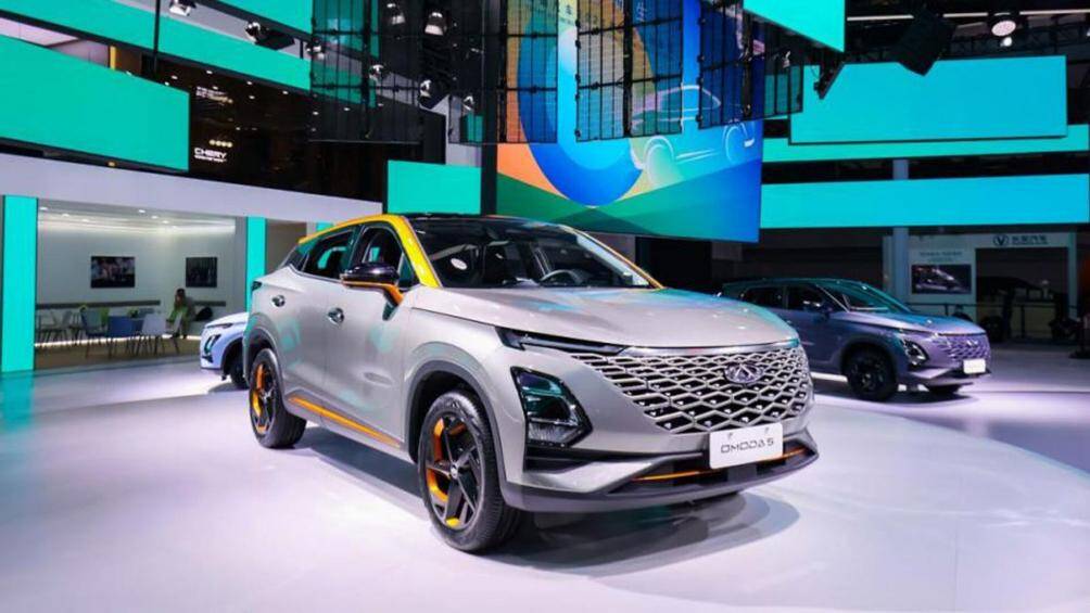 Ngày 12/7/2022 vừa qua, mẫu Chery Omoda 5 đã được bán ở thị trường Trung Quốc với giá bán 93.000 - 126.900 Nhân dân tệ (316 - 428 triệu đồng)