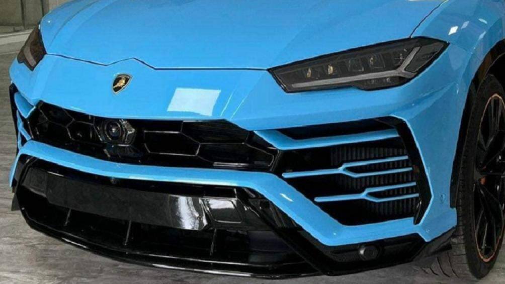 Giá xe Lamborghini Urus khi mới về Việt Nam có chi phí lăn bánh khoảng hơn 20 tỷ đồng