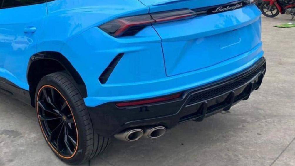 Lamborghini Urus Blu Cepheus được trang bị động cơ xăng V8, tăng áp kép, dung tích 4.0 lít, sản sinh công suất tối đa 641 mã lực và mô-men xoắn cực đại 850 Nm