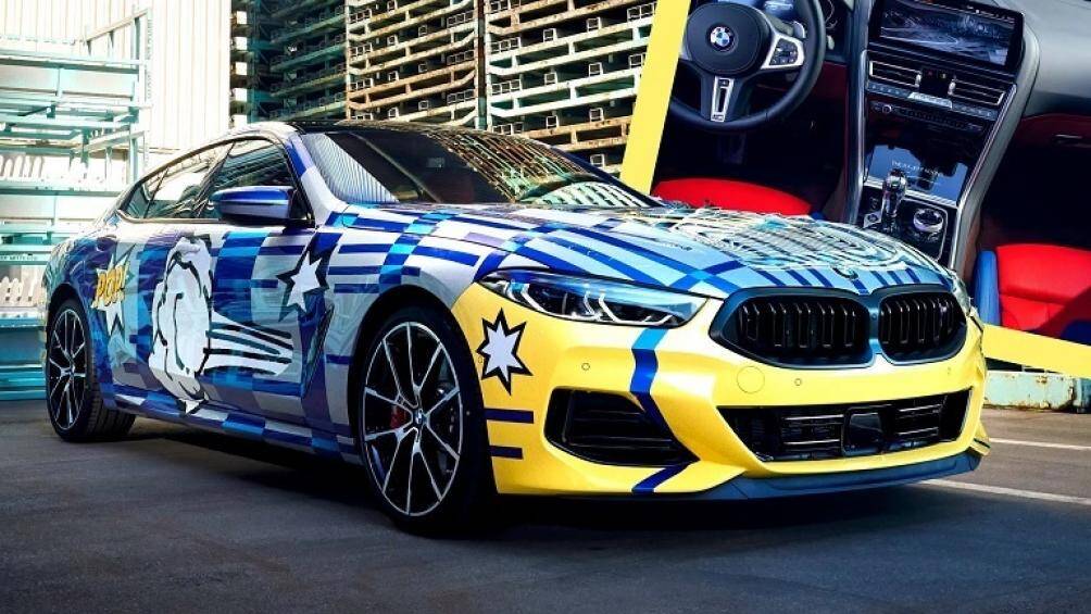 Chiếc xe BMW 8 X JEFF KOONS đầu tiên vừa xuất xưởng và hiện đã được bàn giao tới tay vị khách hàng đầu tiên tại Hoa Kỳ