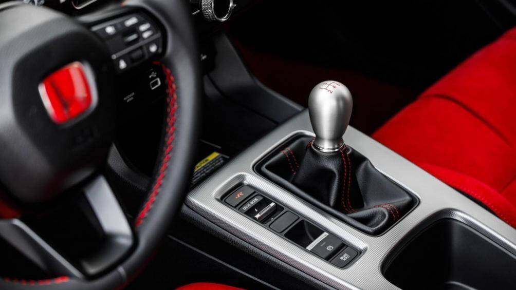 Hãng Honda chưa công bố thông số động cơ của xe, tuy nhiên hãng xe Nhật Bản cho biết Honda Civic Type R 2023 sẽ là mẫu xe mạnh nhất phân khúc
