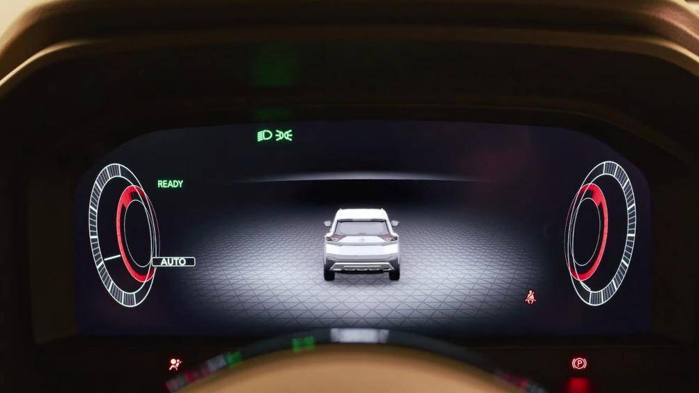 Ngoài ra xe còn được trang bị một danh sách dài các tính năng hỗ trợ lái bán tự động của ProPILOT