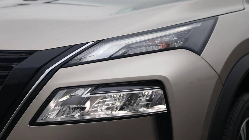 Khả năng vận hành của X-Trail sẽ dựa vào mô-tơ điện cung cấp 2 tùy chọn là dẫn động 1 cầu hoặc 2 cầu