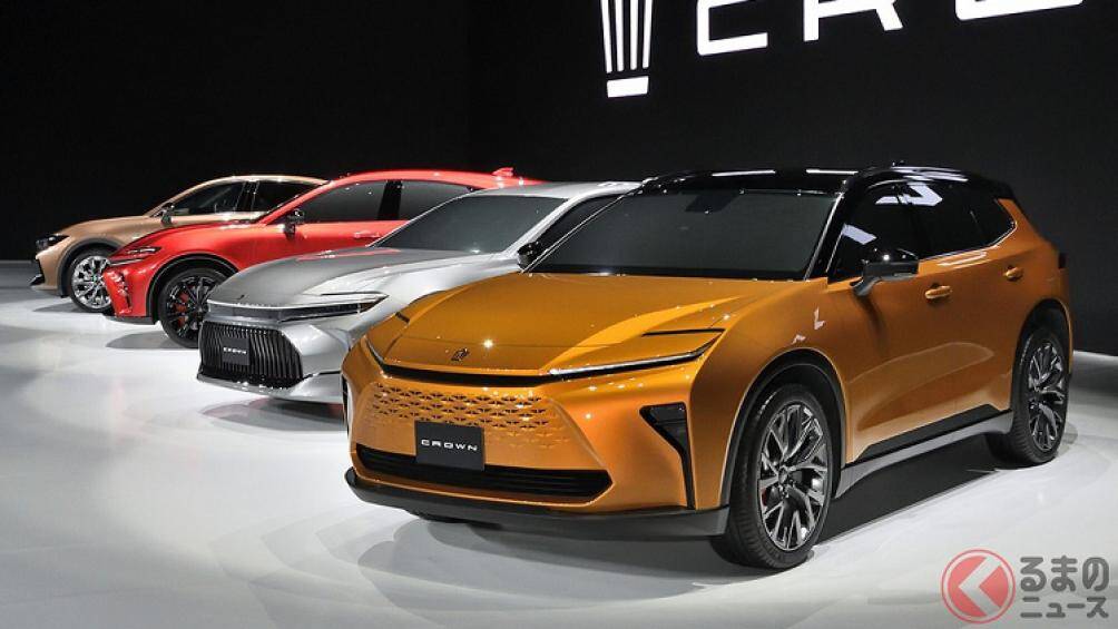 Trong đó phiên bản Toyota Crown Estate được khá nhiều người chú ý vì quay trở lại thị trường sau 15 năm vắng bóng