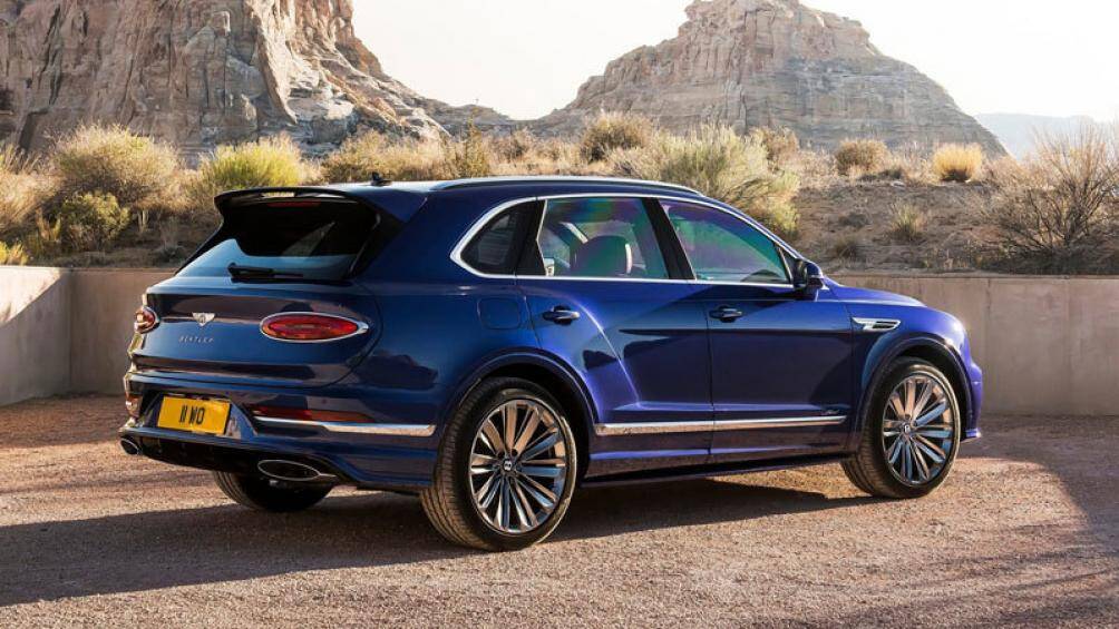 2. Bentley Bentayga Speed (vận tốc tối đa: 306 km/h)