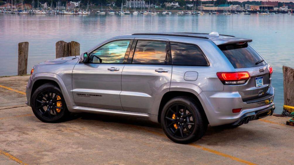 8. Jeep Grand Cherokee Trackhawk (vận tốc tối đa: 290 km/h)