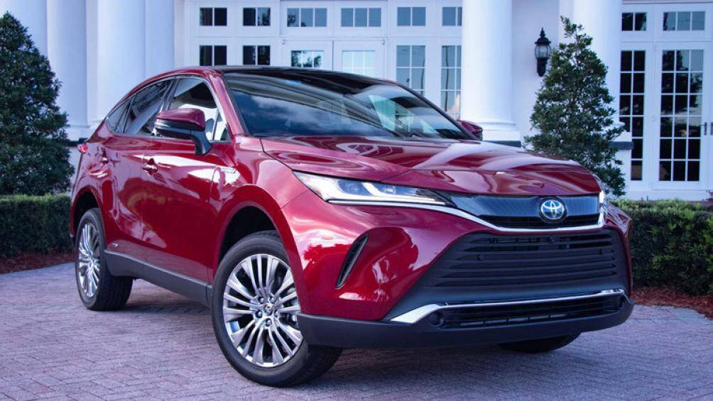 5. Toyota Venza Hybrid 2022 (mức tiêu thụ nhiên liệu ở đường hỗn hợp: 7,2 lít/100 km)