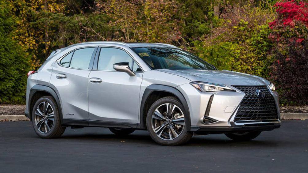 6. Lexus UX 250h 2022 (mức tiêu thụ nhiên liệu ở đường hỗn hợp: 7,2 lít/100 km)