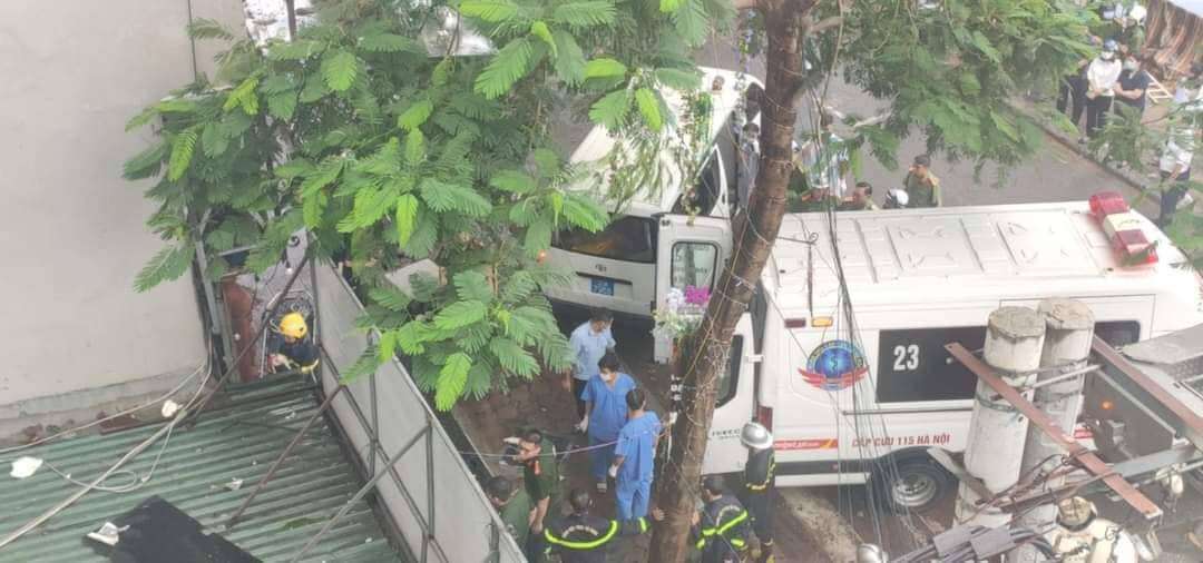 Quá trình tham gia chữa cháy, cứu nạn, cứu hộ, có 3 chiến sỹ cảnh sát thuộc đội Cảnh sát PCCC&CNCH Công an quận Cầu Giấy đã hy sinh.