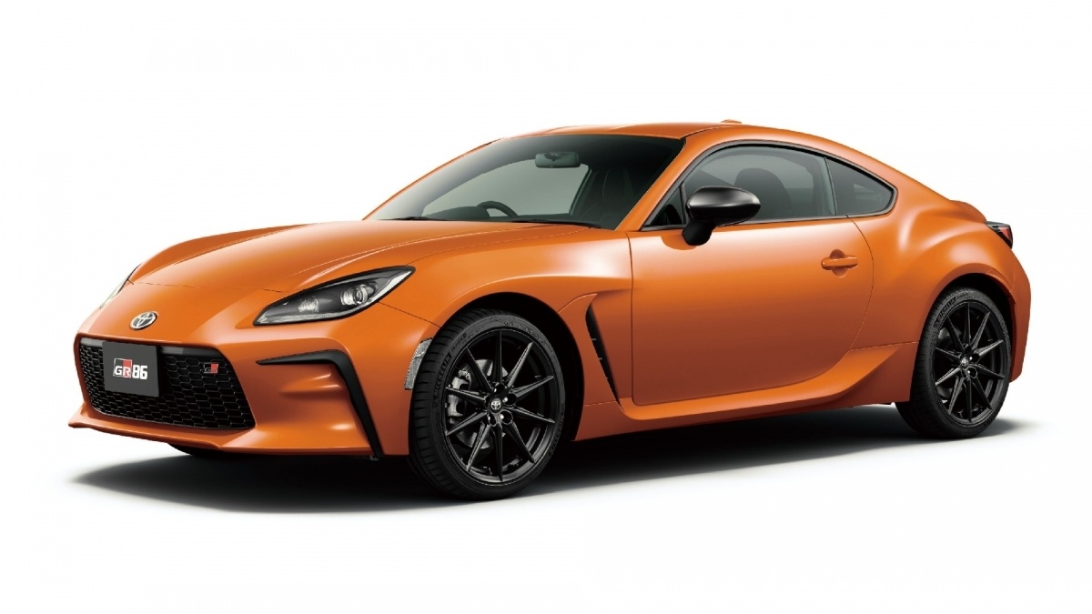 Toyota cho biết, hãng bắt đầu nhận đặt hàng thông qua website hoặc hệ thống đại lý ở Nhật Bản từ ngày 24/7 đến ngày 30/9