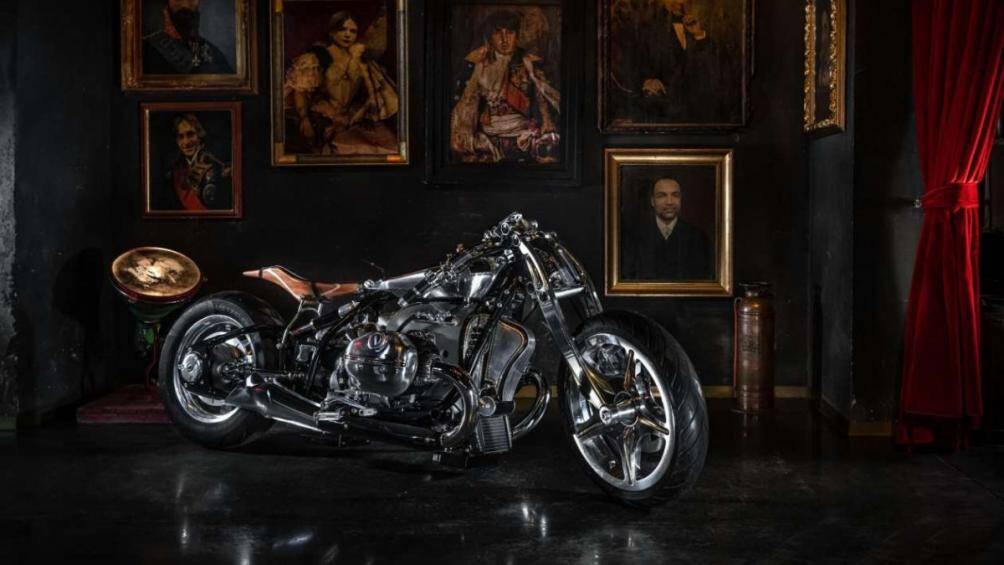 BMW đã hé lộ về chiếc chopper đã được nâng cấp với tên gọi R18 Magnifica Chopper tại triển lãm Top Marques được tổ chức ở Monaco (Pháp)