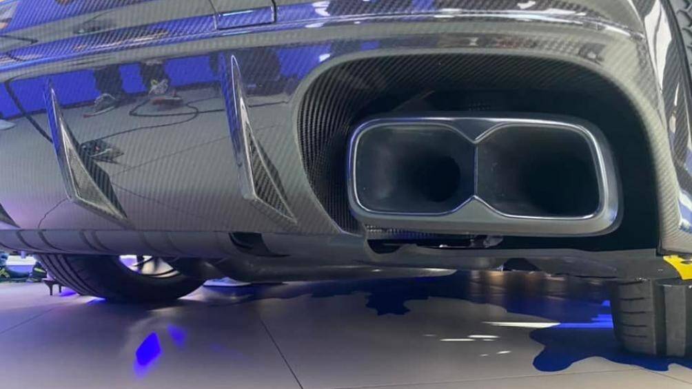 Xe được trang bị động cơ V6, dung tích 3.0 lít được phát triển dựa trên động cơ Nettuno của siêu xe Maserati MC20