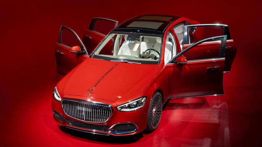Mercedes-Maybach S 680 4MATIC có mức giá bán từ 15,9 tỷ đồng tại hệ thống các đại lý của Mercedes-Benz Việt Nam trên toàn quốc