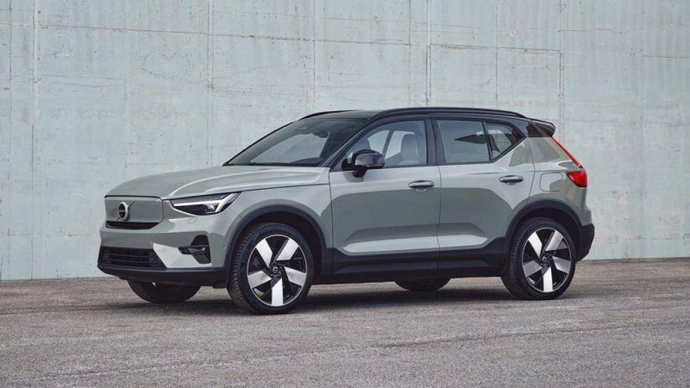 2. Volvo XC40 Recharge