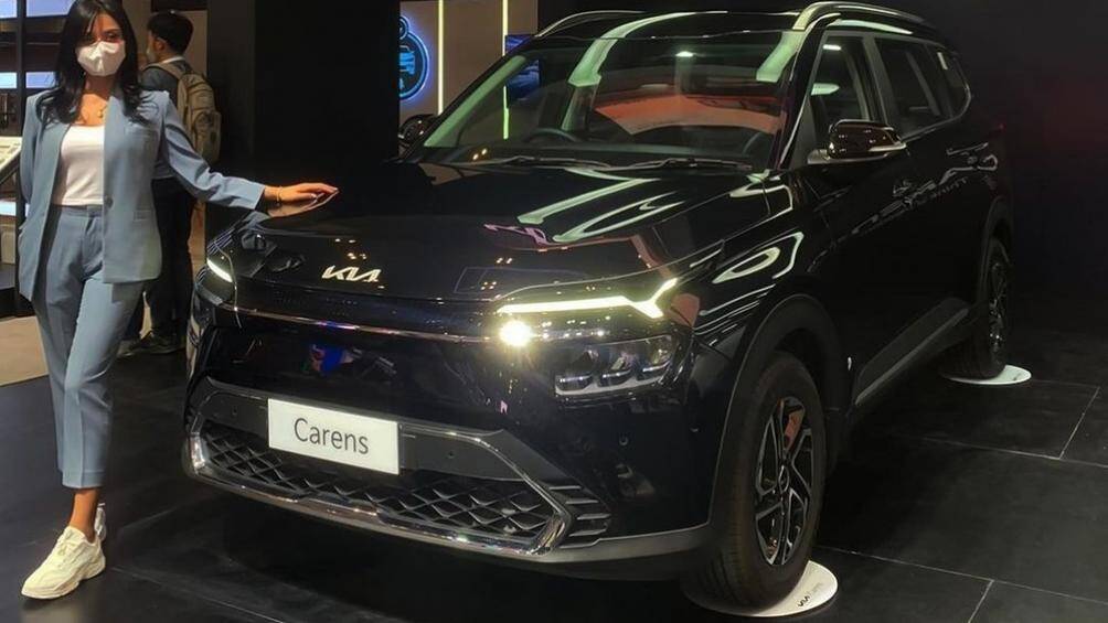 Kia Carens 2022 vừa chính thức được giới thiệu tại triển lãm Ô tô Quốc tế Gaikindo Indonesia (GIIAS)