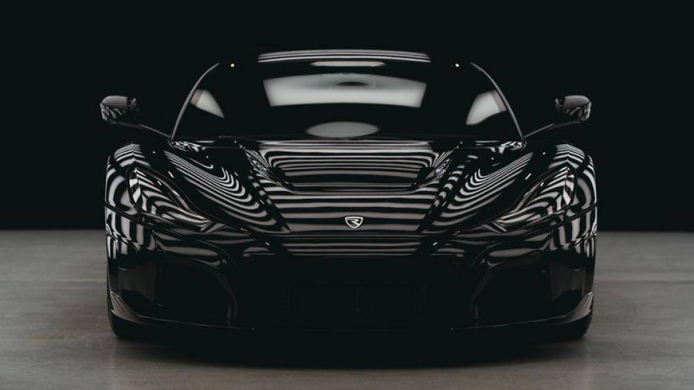 Rimac cho biết, thương hiệu cung cấp tổng cộng 36 màu sơn khác nhau và còn nhiều màu sơn tùy chọn để cá nhân hóa theo yêu cầu riêng