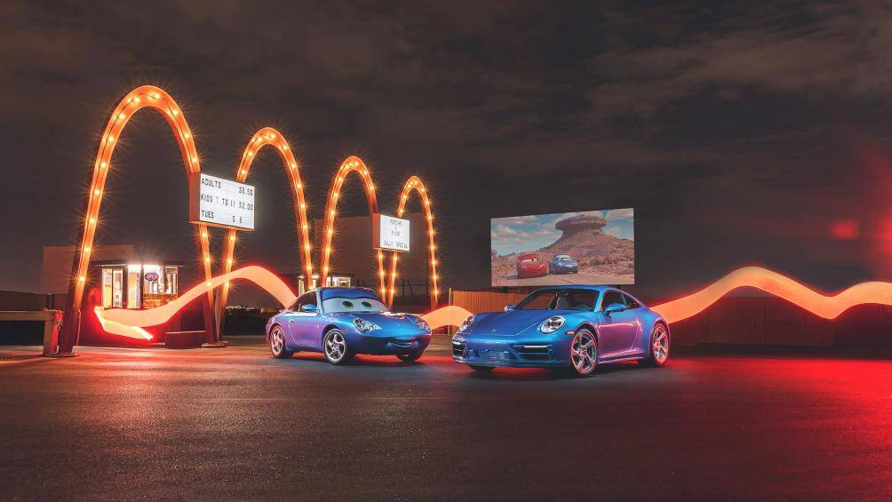 Nhằm tri ân nhân vật Sally trong Series phim nổi tiếng “Cars”, bộ đôi Porsche 911 và Carrera GTS độc nhất đã ra đời