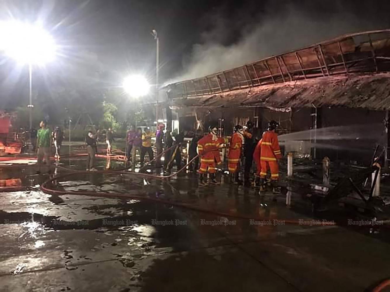 Hiện chưa có tổ chức hay cá nhân nào thừa nhận tiến hành loạt vụ tấn công trên.