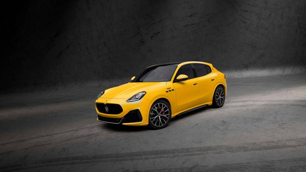 Mẫu xe này cũng được trang bị bộ mâm Crio kích thước 21 inch được hỗ trợ bởi hệ thống phanh hiệu suất cao với cùm phanh Brembo đỏ nổi bật