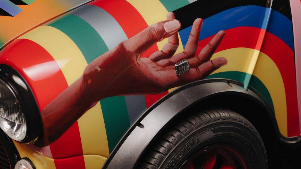 Lakwena chủ yếu vẽ trên các không gian công cộng, đáng chú ý chính là tác phẩm ở triển lãm ô tô IAA Mobility 2021