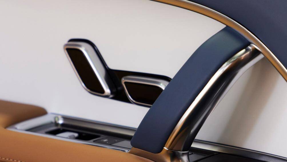 Một phần doanh thu khi bán mẫu xe này sẽ được Range Rover quyên góp cho Khu bảo tồn Biển Quốc gia Vịnh Monterey