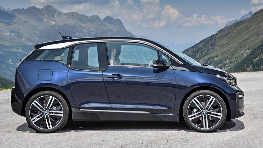 2. BMW i3