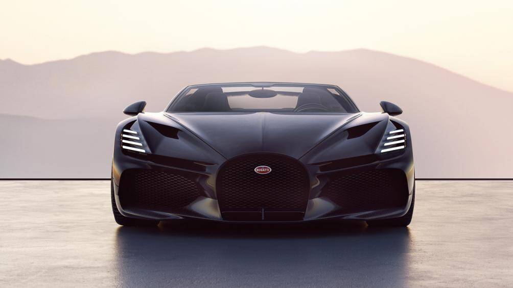 Đây cũng chính là mẫu xe mui trần đầu tiên được phát triển dựa trên Bugatti Chiron
