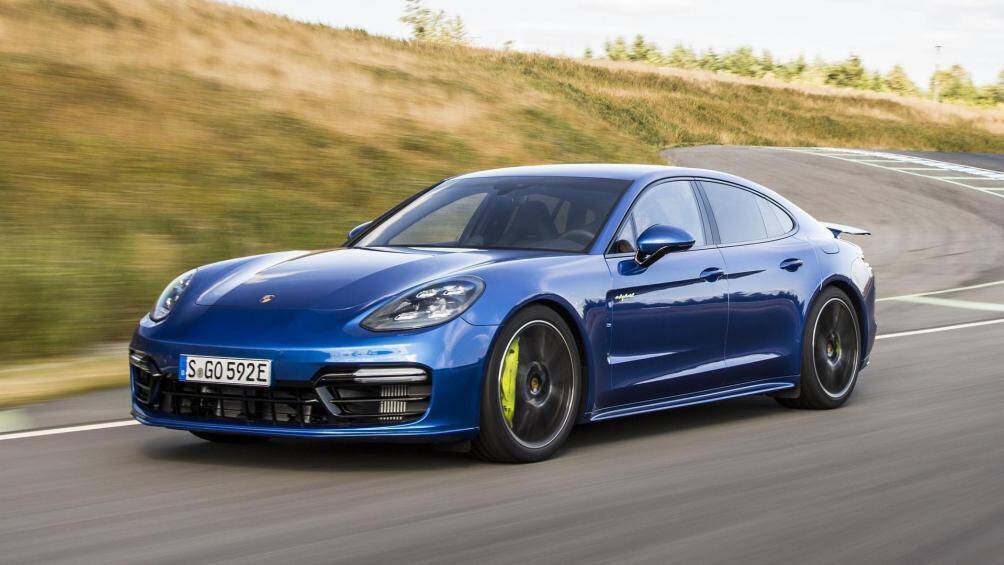 9. Porsche Panamera Turbo S E-Hybrid (vận tốc tối đa: 311 km/h)