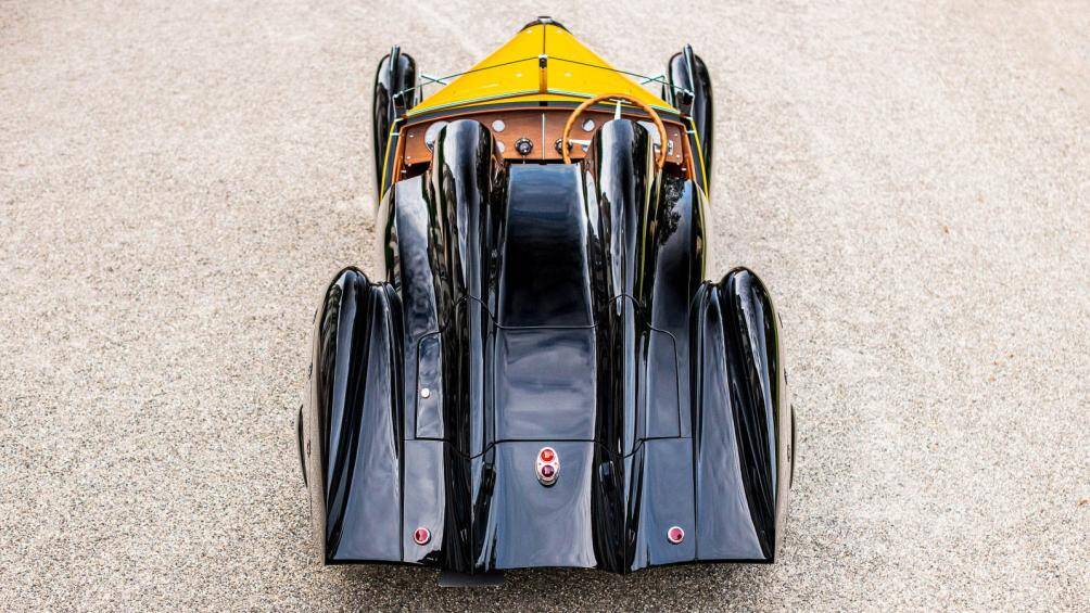 Mẫu xe đua cổ điển này cũng đã giành chiến thắng trong sự kiện leo đồi Chavigny vào năm 1935