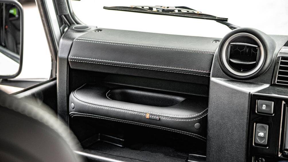 Xe được trang bị động cơ diesel Ford Duratorq dung tích 2.2L sản sinh công suất 120 mã lực, mô-men xoắn 360 Nm