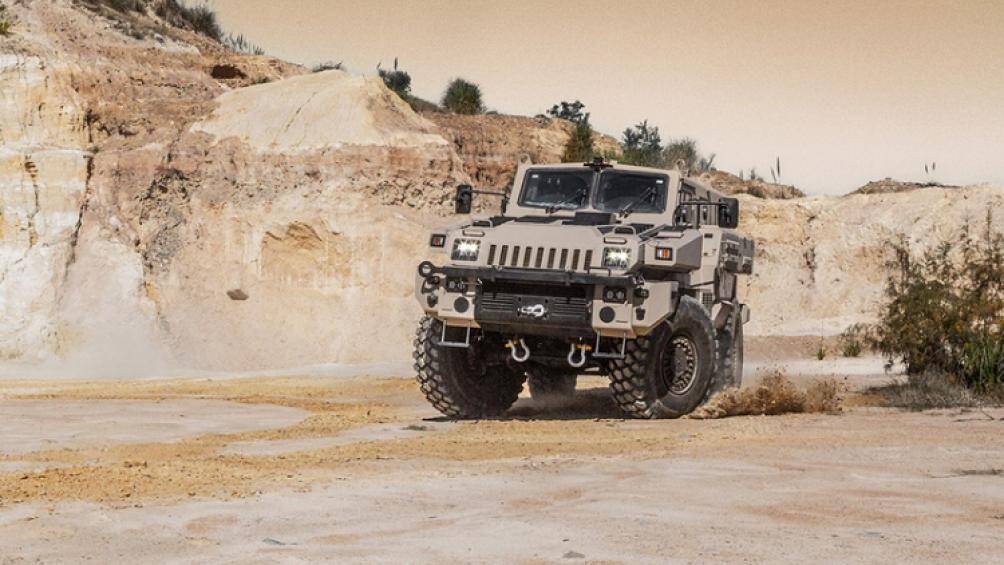 Chiếc SUV đến từ Nam Phi có thể chống chịu được đạn đạo, thiết bị nổ tự tạo IED và mìn