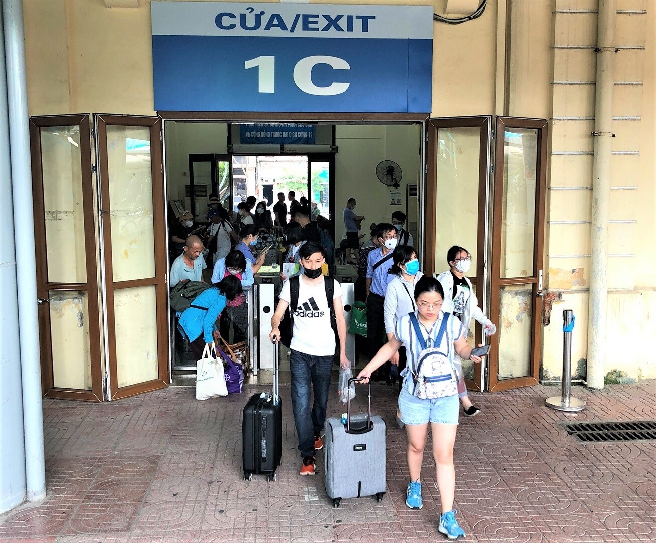 Tuy nhiên, theo bà Đào, dù dịp nghỉ lễ 2/9 kéo dài 4 ngày nhưng do gần dịp khai giảng năm học mới nên lượng khách không đông bằng dịp nghỉ lễ 30/4 và 1/5. Số lượng đoàn tàu chạy hàng ngày và tăng thêm chỉ tương đương dịp cuối tuần cao điểm vận tải hè.