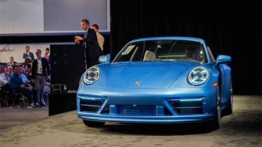 Đây là dự án đặc biệt nhằm hiện thực hóa nhân vật Sally Carrera trong loạt phim hoạt hình "Cars"