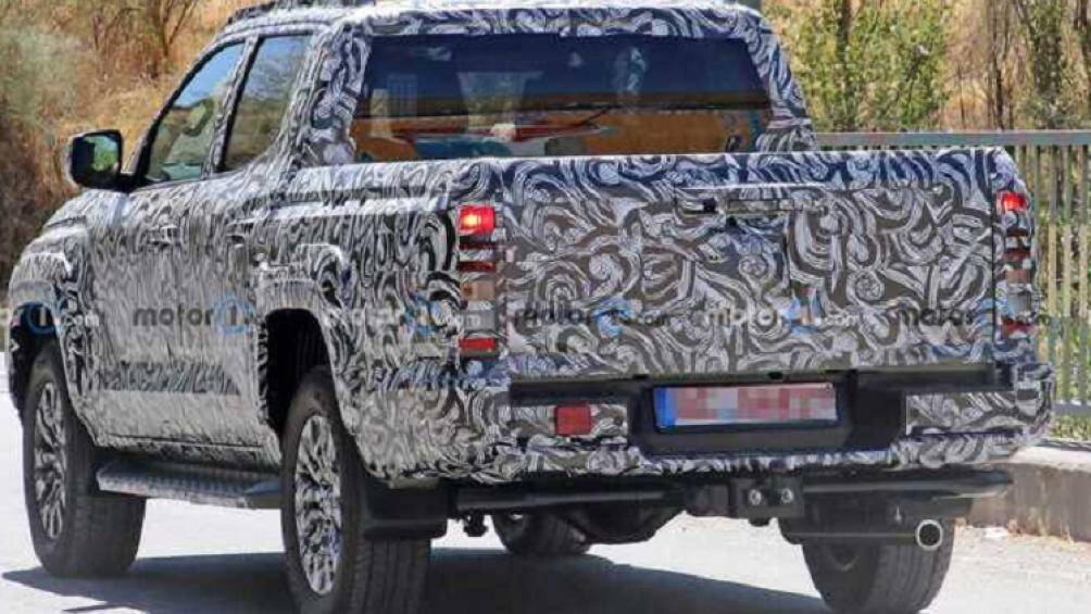 Hãng xe Nhật hứa hẹn Triton 2023 sẽ được nâng cấp khả năng vận hành, đồng thời hệ động cơ trên xe cũng đa dạng hơn