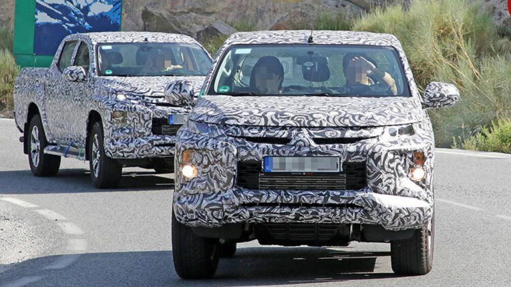 Đèn pha đặt thấp, trong khi đèn LED định vị ban ngày nằm ngay bên dưới nắp ca-pô, phía dưới sẽ là đèn sương mù